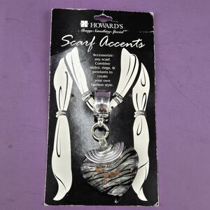 Vintage Howards Scarf Accents Art Glass Heart